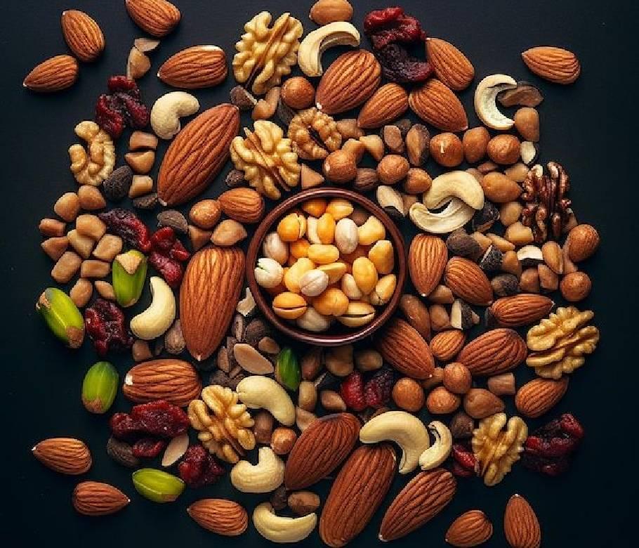 Nuci, fructe uscate, seminte